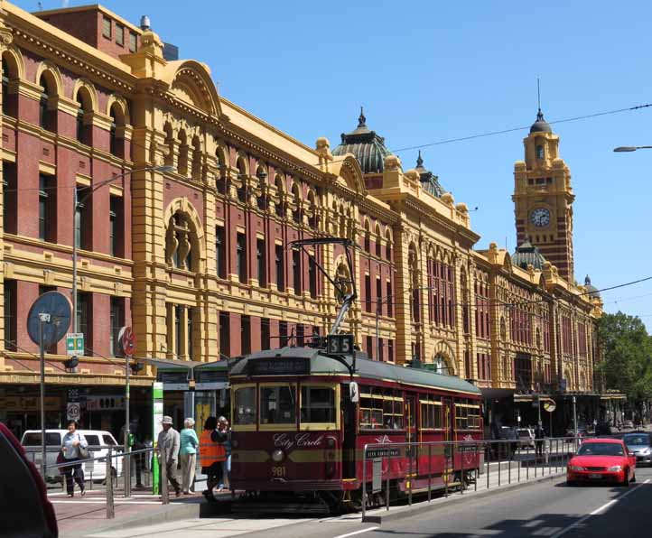 Yarra Trams W class Melbourne City Circle 981